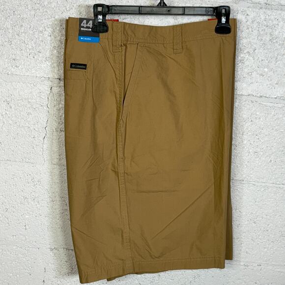 Columbia Men's Washed Out 10" cotton Shorts, Crouton dark tan, 44w - Picture 1 of 6